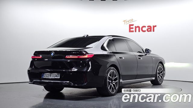 BMW 7 Series (G70) 740i xDrive M Sport 2025 — фото 2