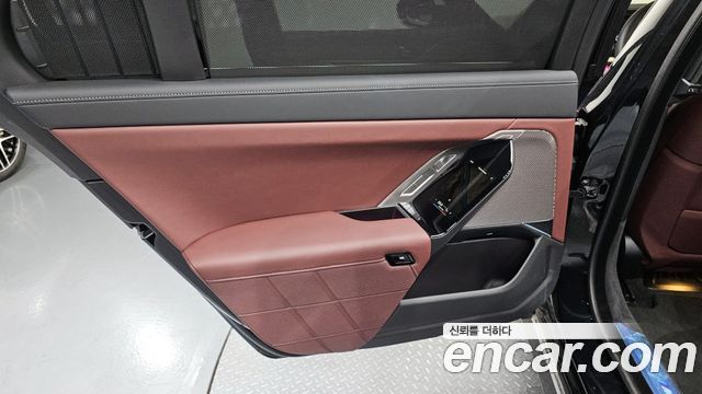 BMW 7 Series (G70) 740i xDrive M Sport 2025 — фото 25