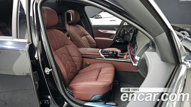 BMW 7 Series (G70) 740i xDrive M Sport 2025 — фото 26