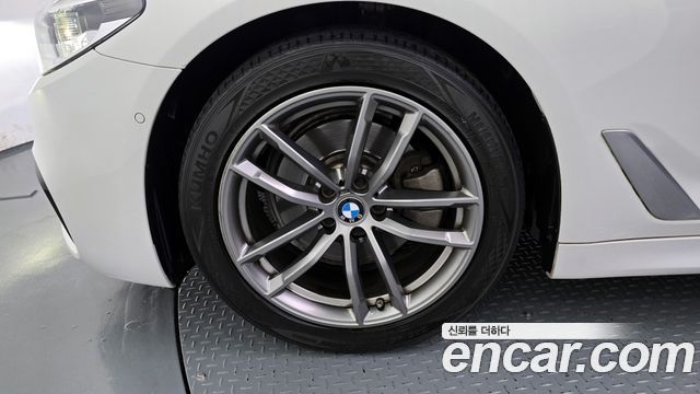 BMW 5 Series (G30) 520d M Sport Package Plus 2019 — фото 5