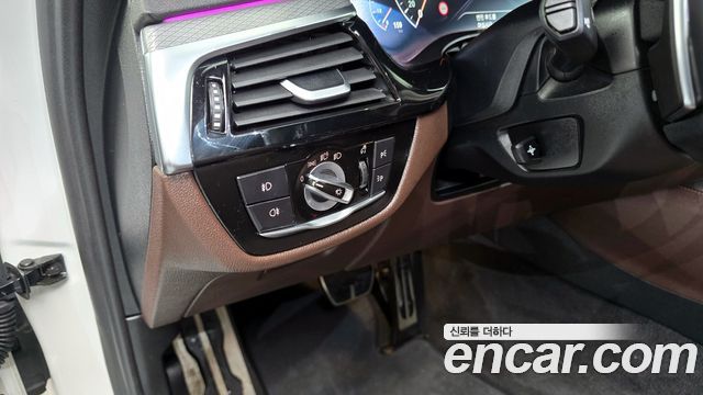 BMW 5 Series (G30) 520d M Sport Package Plus 2019 — фото 33