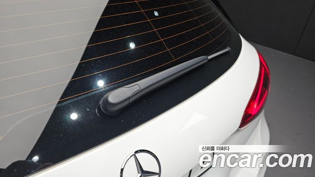 Mercedes-Benz A-Class (W177) A220 Hatchback 2023 — фото 30
