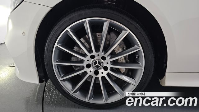 Mercedes-Benz E-Class (W213) E450 4MATIC Coupe 2020 — фото 5