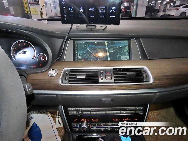 BMW 5 Series GT (F07) GT 2011 — фото 15