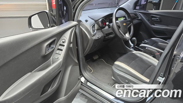 Chevrolet Trax 1.4 Perfact Black 2018 — фото 10