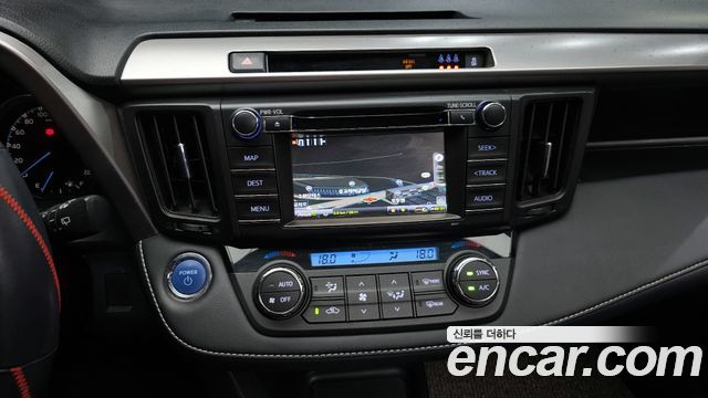 Toyota RAV4 2.5 4WD Hybrid 4th 2018 — фото 13
