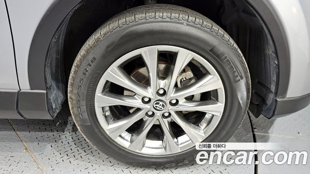 Toyota RAV4 2.5 4WD Hybrid 4th 2018 — фото 21