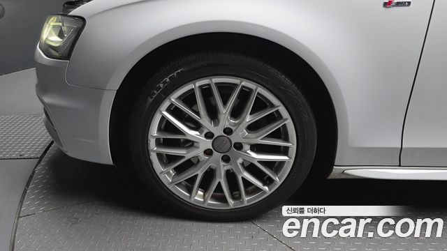Audi A4 35 TDI Quattro Dynamic B8 2016 — фото 5