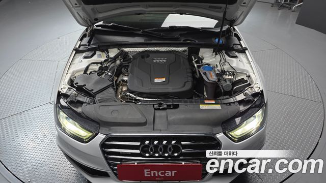 Audi A4 35 TDI Quattro Dynamic B8 2016 — фото 6