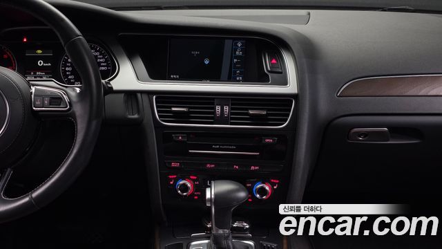 Audi A4 35 TDI Quattro Dynamic B8 2016 — фото 11