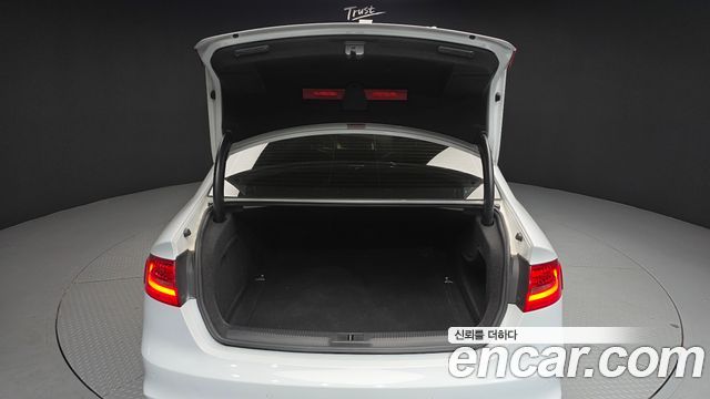 Audi A4 35 TDI Quattro Dynamic B8 2016 — фото 20
