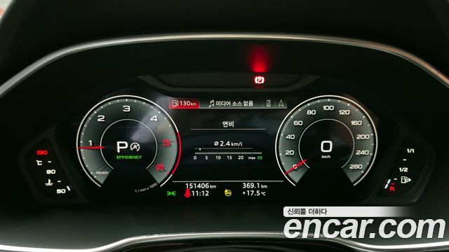 Audi Q3 (F3) 35 TDI Quattro Premium 2022 — фото 8