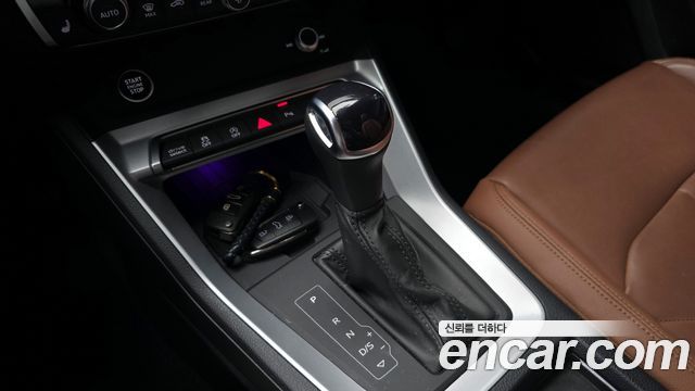 Audi Q3 (F3) 35 TDI Quattro Premium 2022 — фото 9