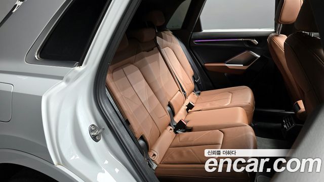 Audi Q3 (F3) 35 TDI Quattro Premium 2022 — фото 15