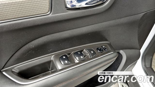 Renault Korea QM6 2.0 GDe PREMIERE 2WD 2020 — фото 29