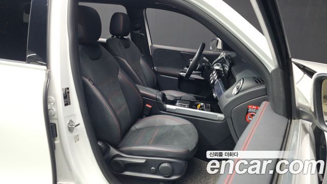 Mercedes-Benz GLB-Class (X247) GLB250 4MATIC 2022 — фото 11
