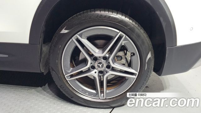 Mercedes-Benz GLB-Class (X247) GLB250 4MATIC 2022 — фото 21