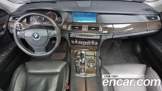 BMW 7 Series (F01) 750Li xDrive 2011 — фото 7