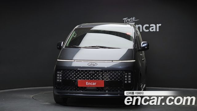 Hyundai Staria Lounge 9-Seater Inspiration 2023 — фото 3