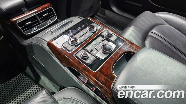 Audi A8 4.2 FSI Quattro LWB D4 2012 — фото 20