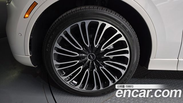 Lincoln Aviator (II) 3.0 Black Label AWD 2021 — фото 5