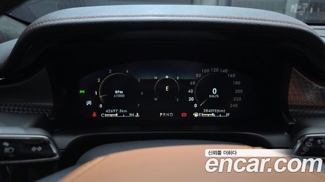 Lincoln Aviator (II) 3.0 Black Label AWD 2021 — фото 8