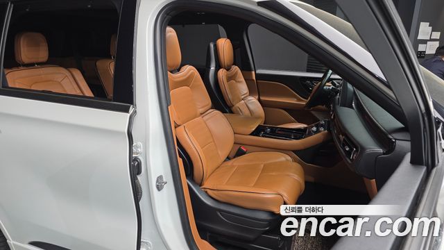 Lincoln Aviator (II) 3.0 Black Label AWD 2021 — фото 12