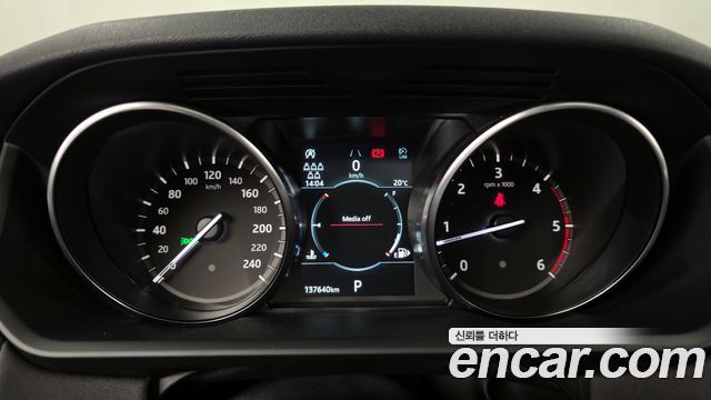 Land Rover Discovery 5 3.0 SD6 SE 2019 — фото 8