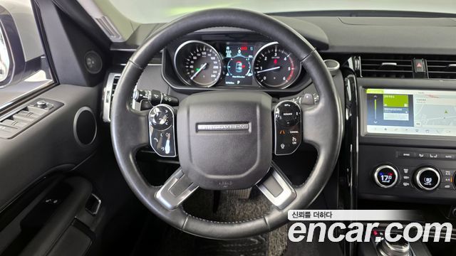 Land Rover Discovery 5 3.0 SD6 SE 2019 — фото 17