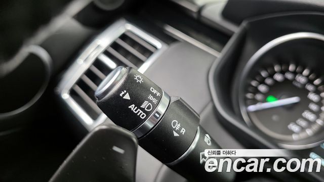 Land Rover Discovery 5 3.0 SD6 SE 2019 — фото 35