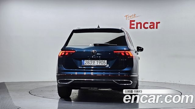 Volkswagen Tiguan (II) 2.0 TDI 4-Motion Premium 2022 — фото 4