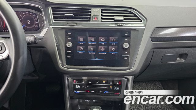 Volkswagen Tiguan (II) 2.0 TDI 4-Motion Premium 2022 — фото 14