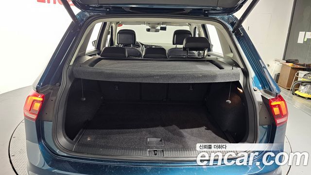 Volkswagen Tiguan (II) 2.0 TDI 4-Motion Premium 2022 — фото 20