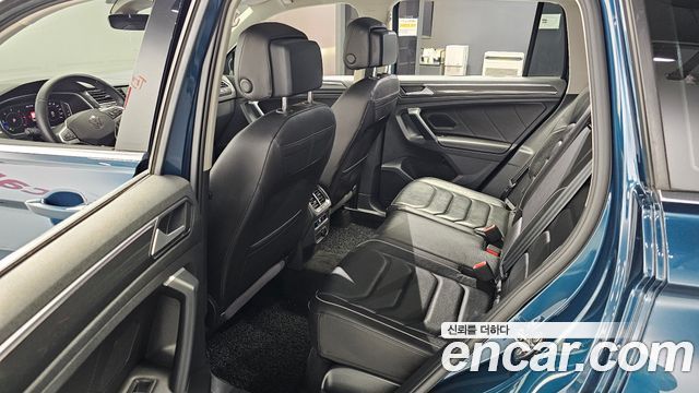 Volkswagen Tiguan (II) 2.0 TDI 4-Motion Premium 2022 — фото 26