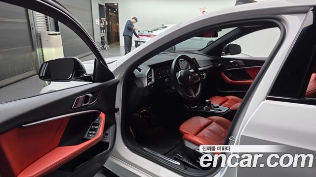 BMW 1 Series (F40) 118d M Sport 2021 — фото 10