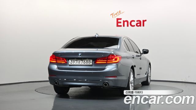BMW 5 Series (G30) 520d xDrive Luxury Plus 2020 — фото 4