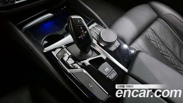 BMW 5 Series (G30) 520d xDrive Luxury Plus 2020 — фото 9