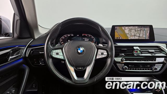 BMW 5 Series (G30) 520d xDrive Luxury Plus 2020 — фото 17