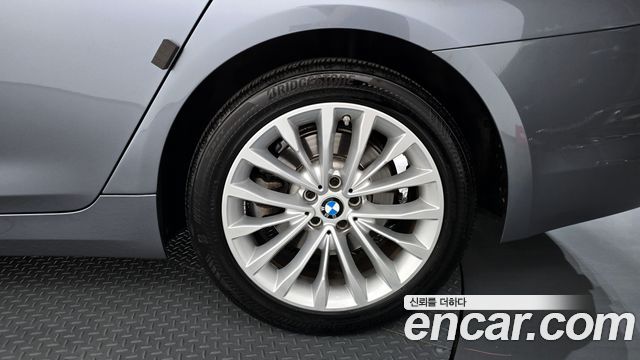 BMW 5 Series (G30) 520d xDrive Luxury Plus 2020 — фото 27