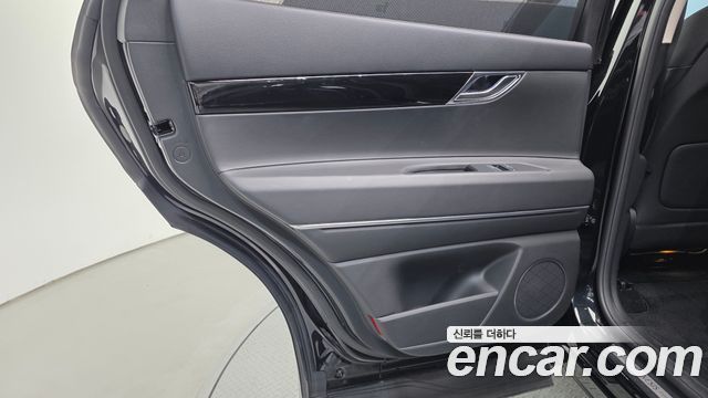 Genesis GV80 2.5T Gasoline 2WD 2023 — фото 25