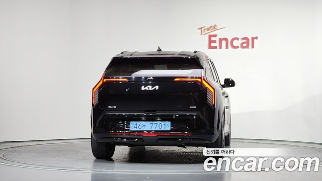 Kia EV3 Standard 2WD GT Line 2025 — фото 4