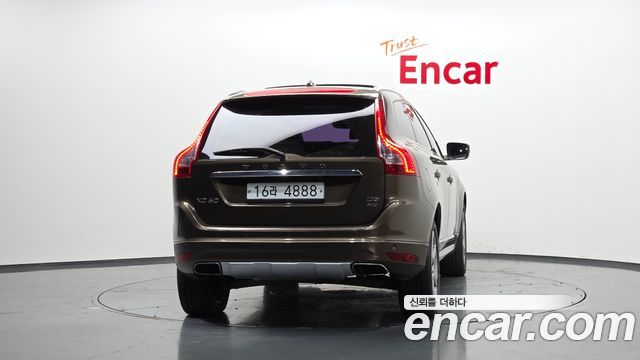 Volvo XC60 D5 AWD 1st 2015 — фото 4