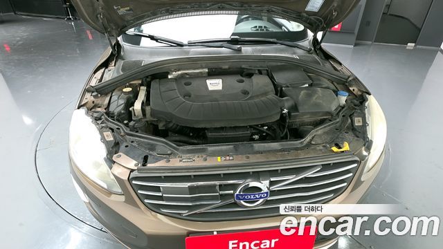Volvo XC60 D5 AWD 1st 2015 — фото 6