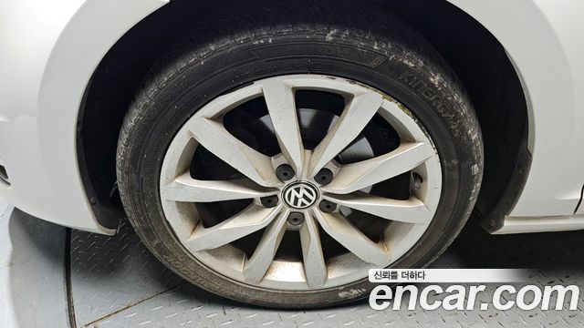 Volkswagen Golf (VII) 2.0 TDI 2016 — фото 5