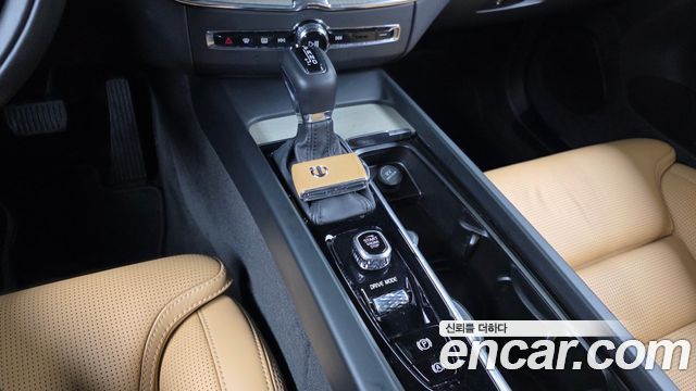Volvo XC60 (II) T6 Inscription 2018 — фото 9