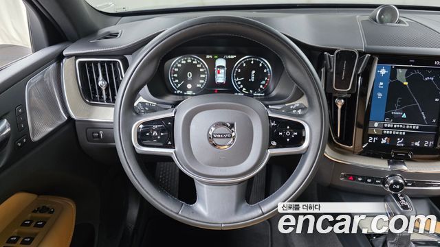 Volvo XC60 (II) T6 Inscription 2018 — фото 37