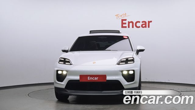 Porsche Macan EV Base 2025 — фото 3