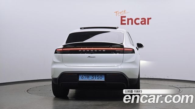 Porsche Macan EV Base 2025 — фото 4