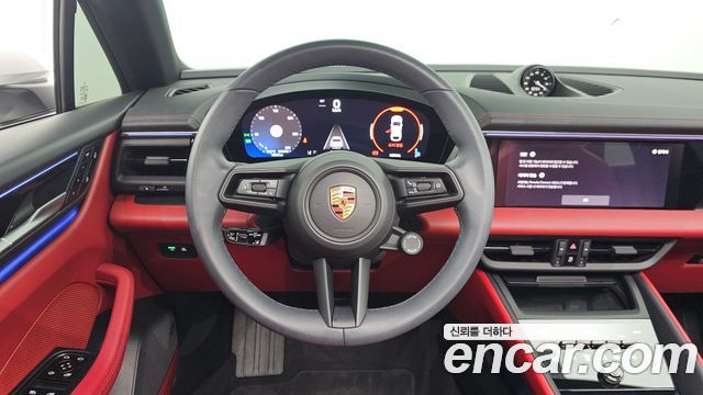 Porsche Macan EV Base 2025 — фото 12