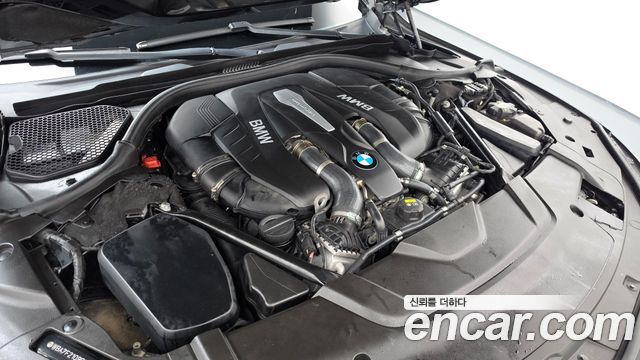 BMW 7 Series (G11) 750Li xDrive Luxury 2016 — фото 6